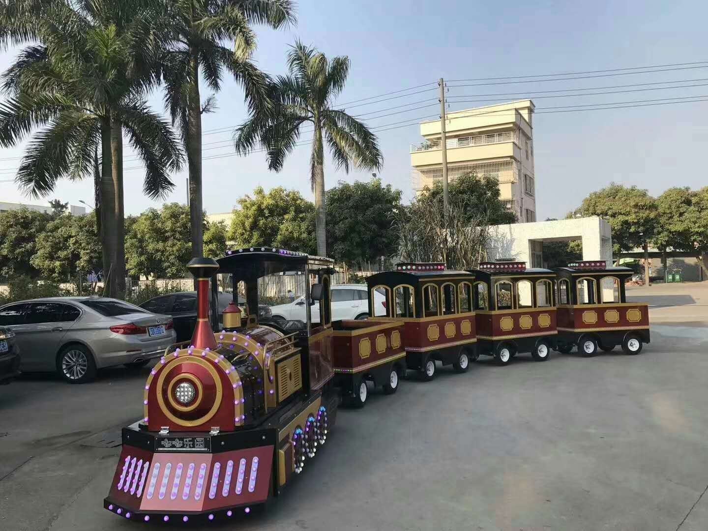 吐鲁番游乐园小火车